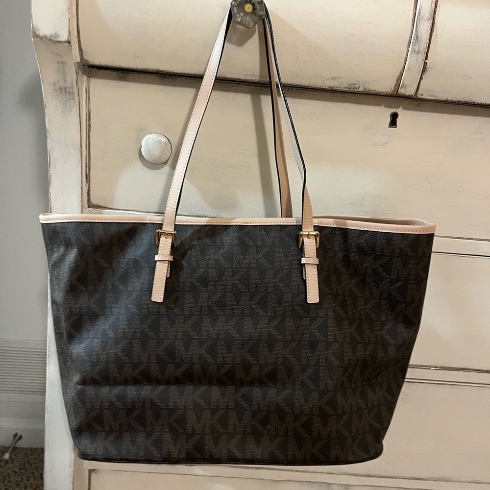 Michael Kors Signature Black and Cream Tote